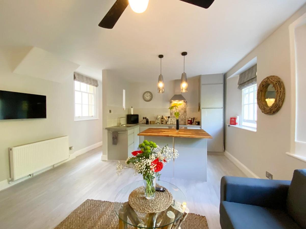 Meadfoot Bay Apartment At Hesketh Crescent Torquay Εξωτερικό φωτογραφία